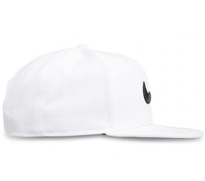 NIKE | SWOOSH PRO FLAT PEAK CAP (1341233201238)